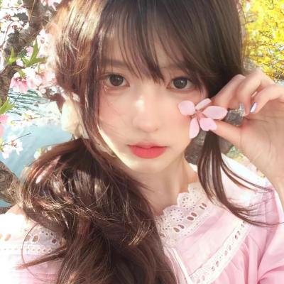 高山上的热气球